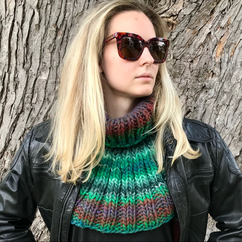 Handmade Turtleneck Infinity Style Caplet Shrug Shawl Scarf  (K57-16H) - Picture 7 of 9